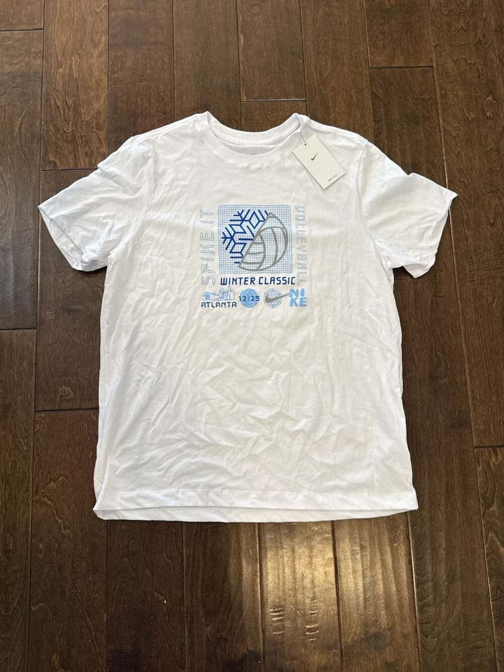 Nike The Nike Tee Winter Classic Volleyball Size L White Dri-Fit T-Shirt